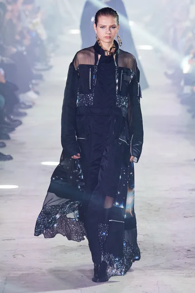 Look 37